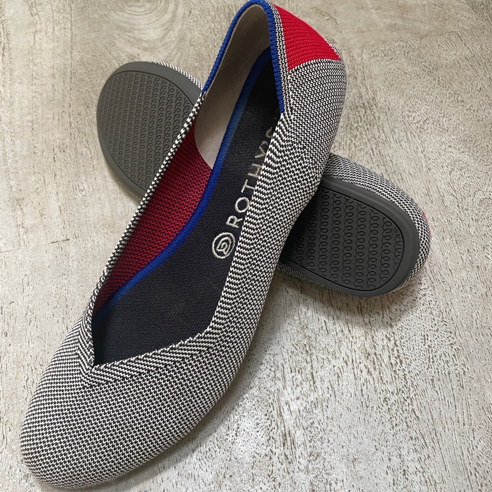 Grey Rothy’s Flats - size 10